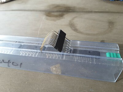 FEQC-990000401 SEMICONDUCTOR IC MOST UNUSUAL LOOKING CHIP EVER VINTAGE GOLD NEW 