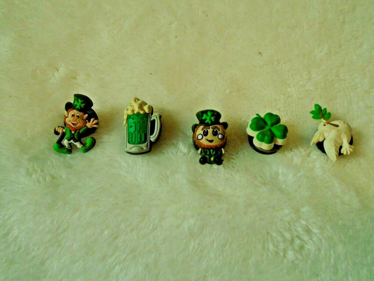 St. Patrick s Day CROCS JIBBITZ 4 Leaf Clover Leprechauns Beer Stein Dove