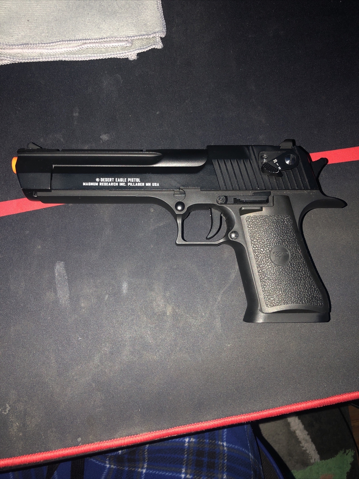 Magnum Research Inc. Pillager Desert Eagle (C02) Airsoft Gun (MAGAZINE