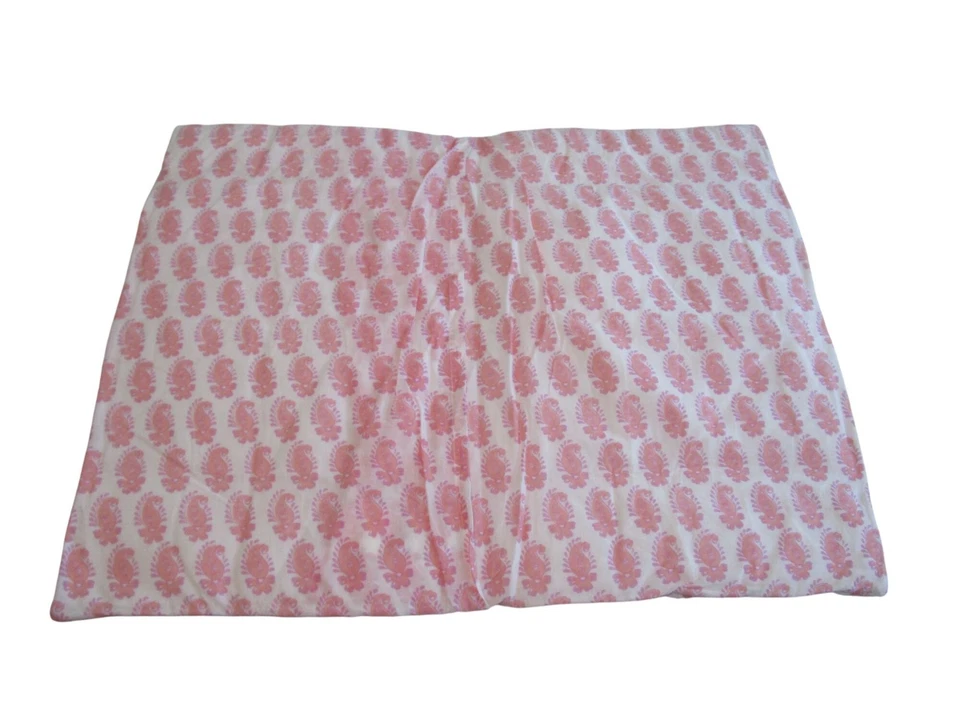 Almohada estándar Pottery Barn Teen rosa cachemir falso pin tuck detalles usado en excelente estado Foto 2 de 4