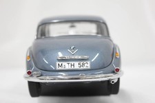 AUTOart MILLENNIUM BMW 502 2.6 LUXUS 1:18 Scale Diecast Mini Car With Box F47