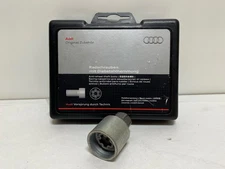 2017-25 Audi SUV Q7 Q5 Q3 OEM Wheel Lock & Key Anti Theft Lug Kit 8R0071336 (TL)