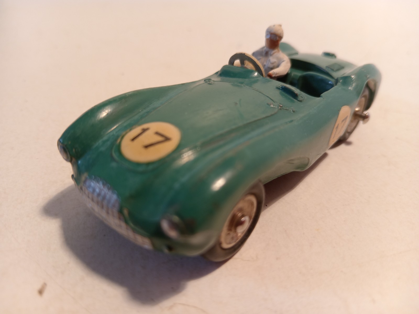 Dinky 506, Aston Martin DB3S - Free Price Guide & Review