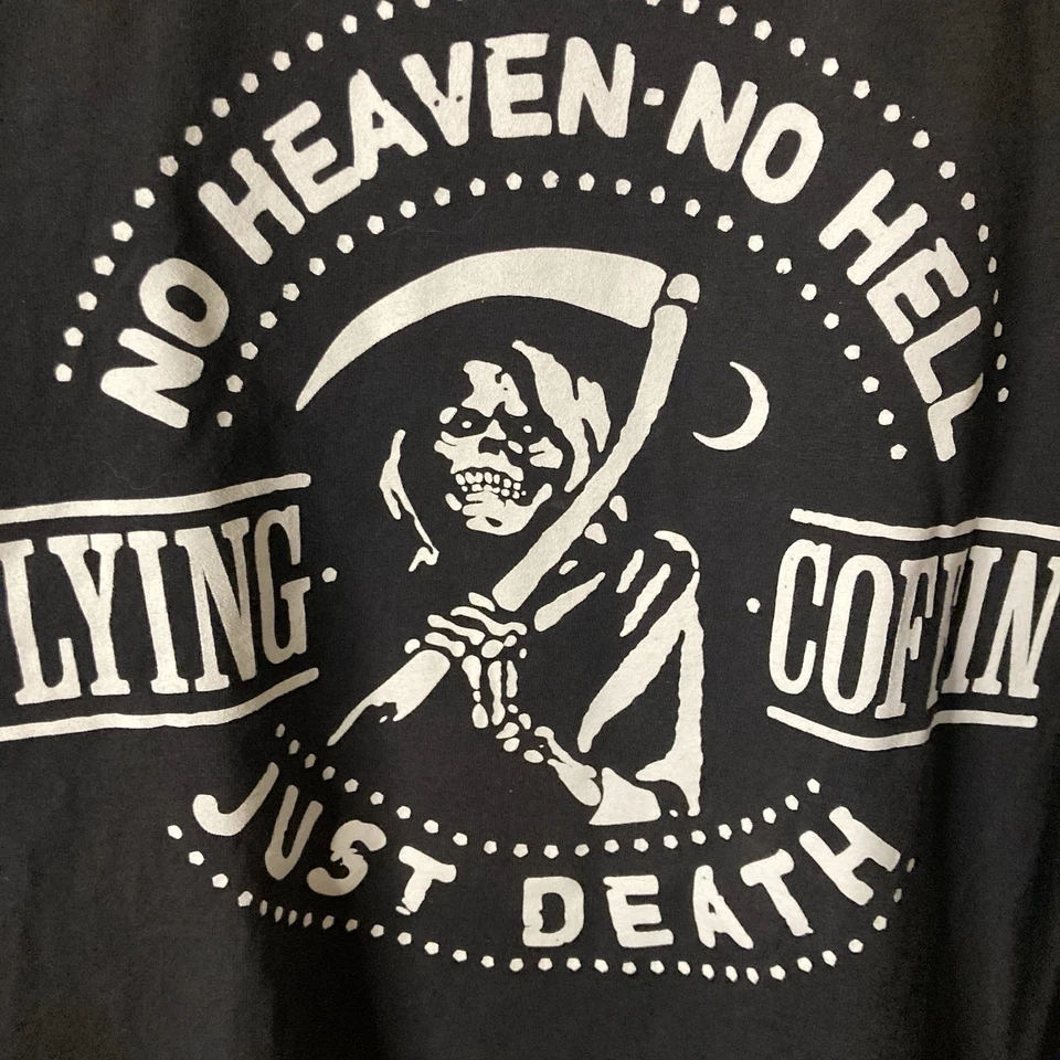 Camiseta masculina Flying Coffin preta gráfica XLarge em excelente estado - Imagem 4 de 4