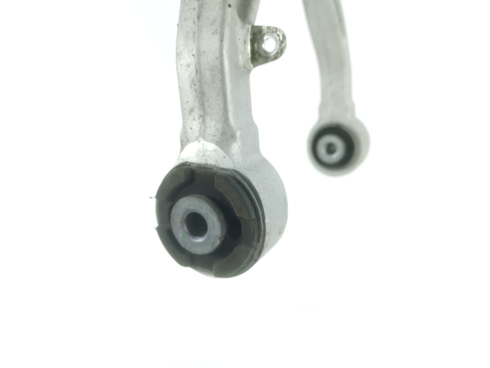 17-20 MASERATI Levante FRONT LEFT DRIVER UPPER CONTROL ARM 06700319950