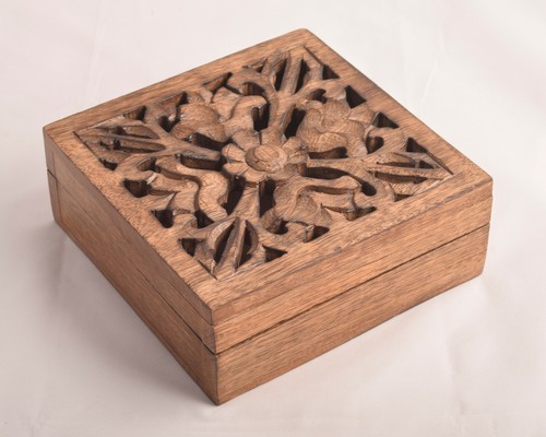 BOÎTE EN BOIS Vintage Artisanale Sculptée - 26 Cm EUR 52,00 - FR