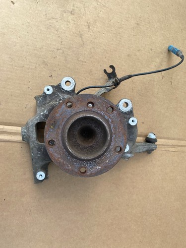 BMW 5er E60 E61 525d 3.0d Achsschenkel Radnabe vorn rechts 6760954R