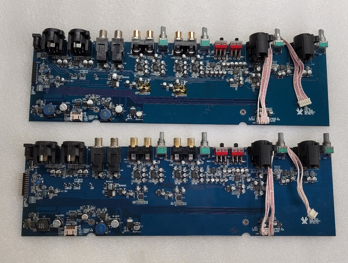Vestax VCI-400 付属書類、ACアダプタあり ベスタクス PCDJ VESTAXのPCDJコントローラー、VCI-400のご紹介です。