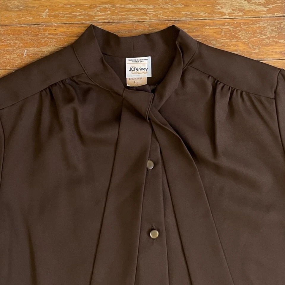 Vintage 1960s Pussy Bow Blouse Size Small 60s Brown Button Down Top Shirt - Image 2 of 4