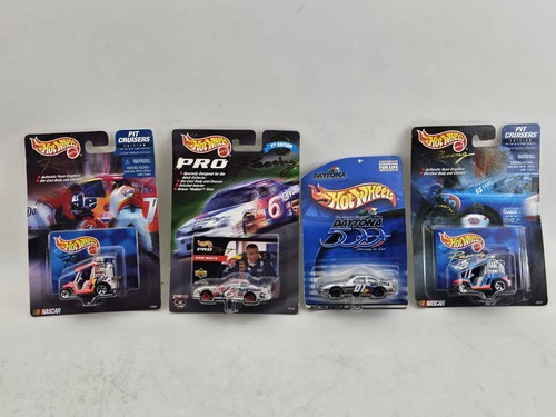 Hot Wheels lot of 4 Nascar Mark Martin, Daytona Car, Tide & STP Pit Cruisers - Afbeelding 1 van 5