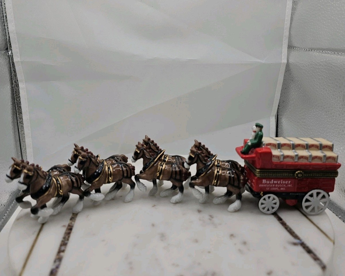 VTG Budweiser Wagon Clydesdale Team w/ Reins Crate Trinket
