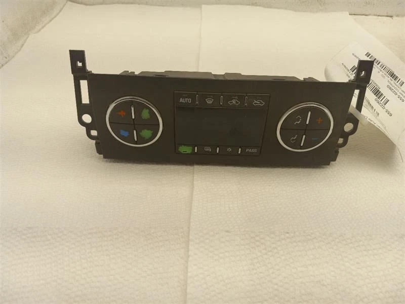 Temperature Control With AC Opt CJ2 10-11 GMC Sierra 1500 20878785 - Image 2 of 4