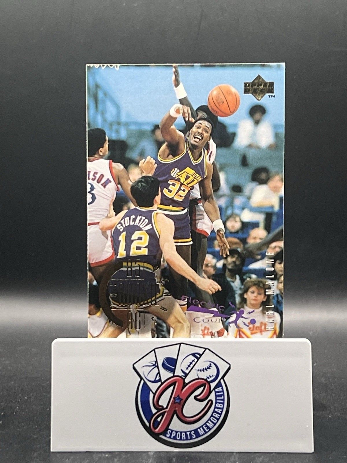 KARL MALONE - 1995-96 Upper Deck Electric Court - The Rookie Years #142