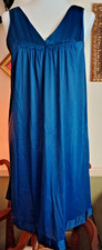 Vtg Vanity Fair Nightgown Blue Medium Flower Design V-Neck Sleeveless