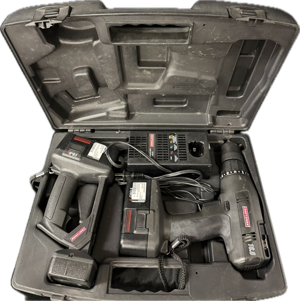 & Work Light Set W/ 2 Batteries + Charger