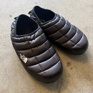 The North Face Shoes Women’s Size 8 ThermoBall Traction Mules V Slippers Black