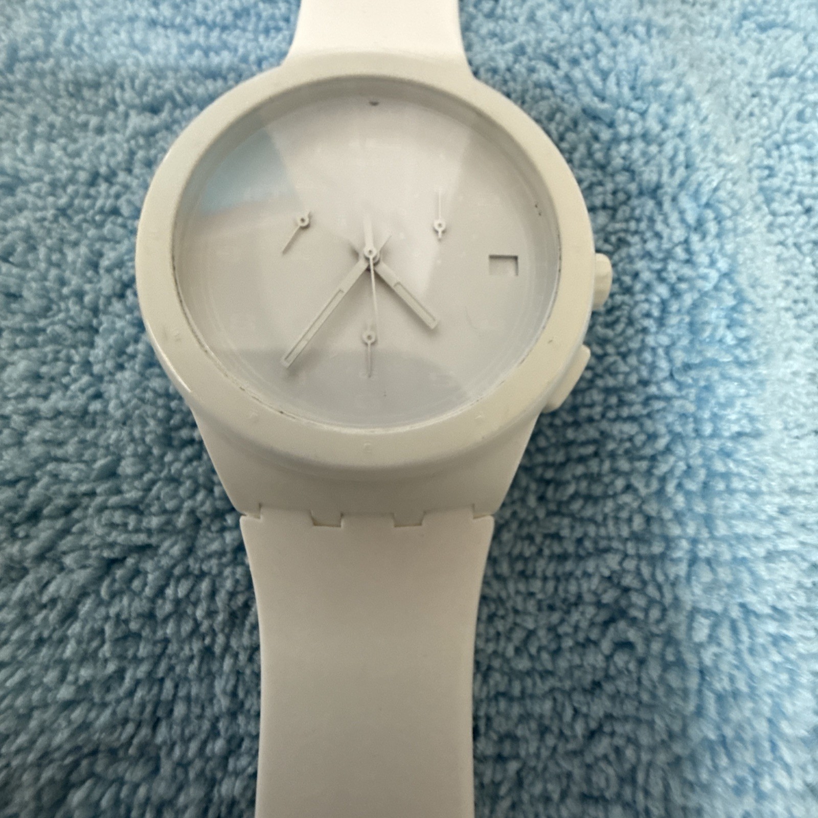 SWATCH CHRONO PLASTIC " BASIC WHITE "   Very CLEAN - image 7
