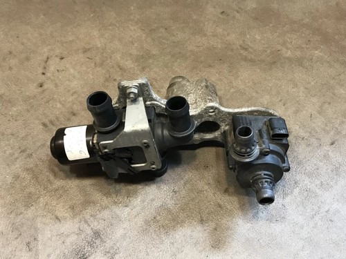 BMW 5 F10 ZUSATZWASSERPUMPE 8511748 2.00 Diesel 135kw 2013 17069278