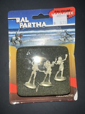 Ral Partha 01-165 Dancing Girls [3] (vintage) Female Harem Dancers Slaves