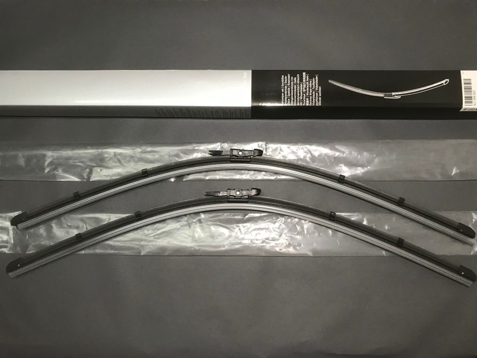 New Set Front Windshield Wiper Blades 4L1998002 Fit For 20072015 Audi