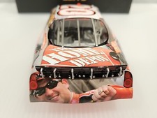    ACTION ELITE TONY STEWART 20 MILESTONES/2005 INDY 400 WIN 2005 NASCAR 1:24