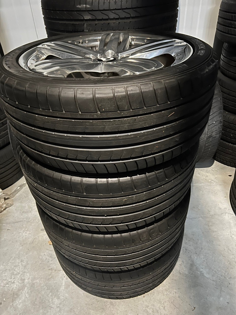 21" Authentic Bentley Mulsanne 3Y0601025N Wheels + Dunlop Tires + TPMS + Caps