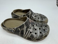 Zuecos Crocs Realtree dañados unisex camuflados correas cómodas sin cordones - 8 hombres/10 mujeres
