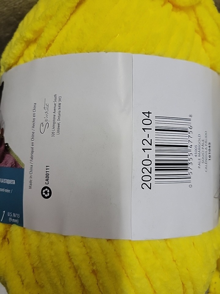 Bernat Baby Blanket Yarn 210.5oz/220 Yds Skein Pale Marigold 100