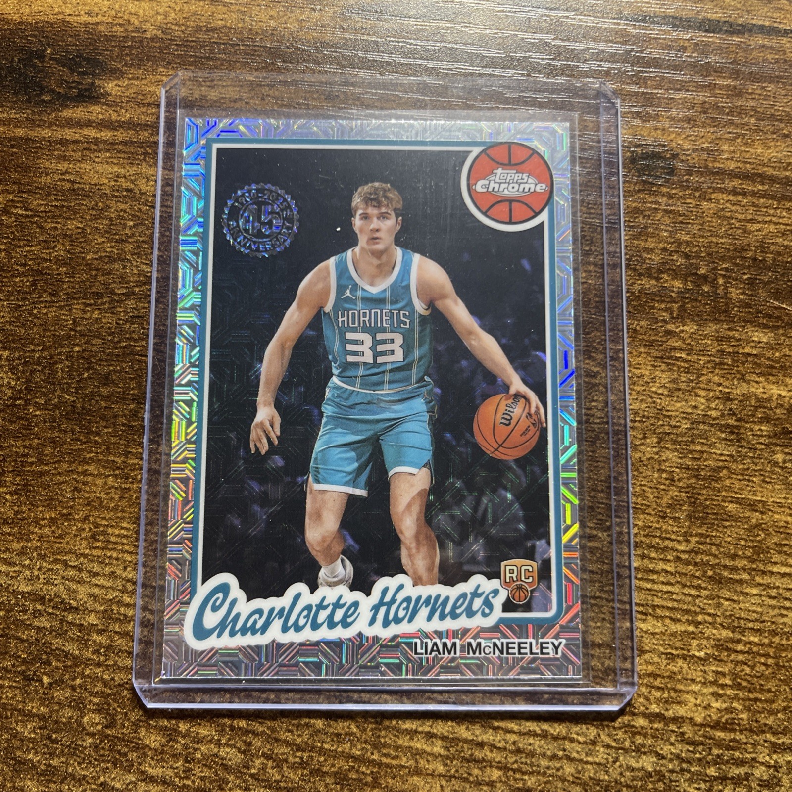 LIAM MCNEELEY CHARLOTTE HORNETTS ROOKIE 2025-26 TOPPS MOJO REFRACTOR