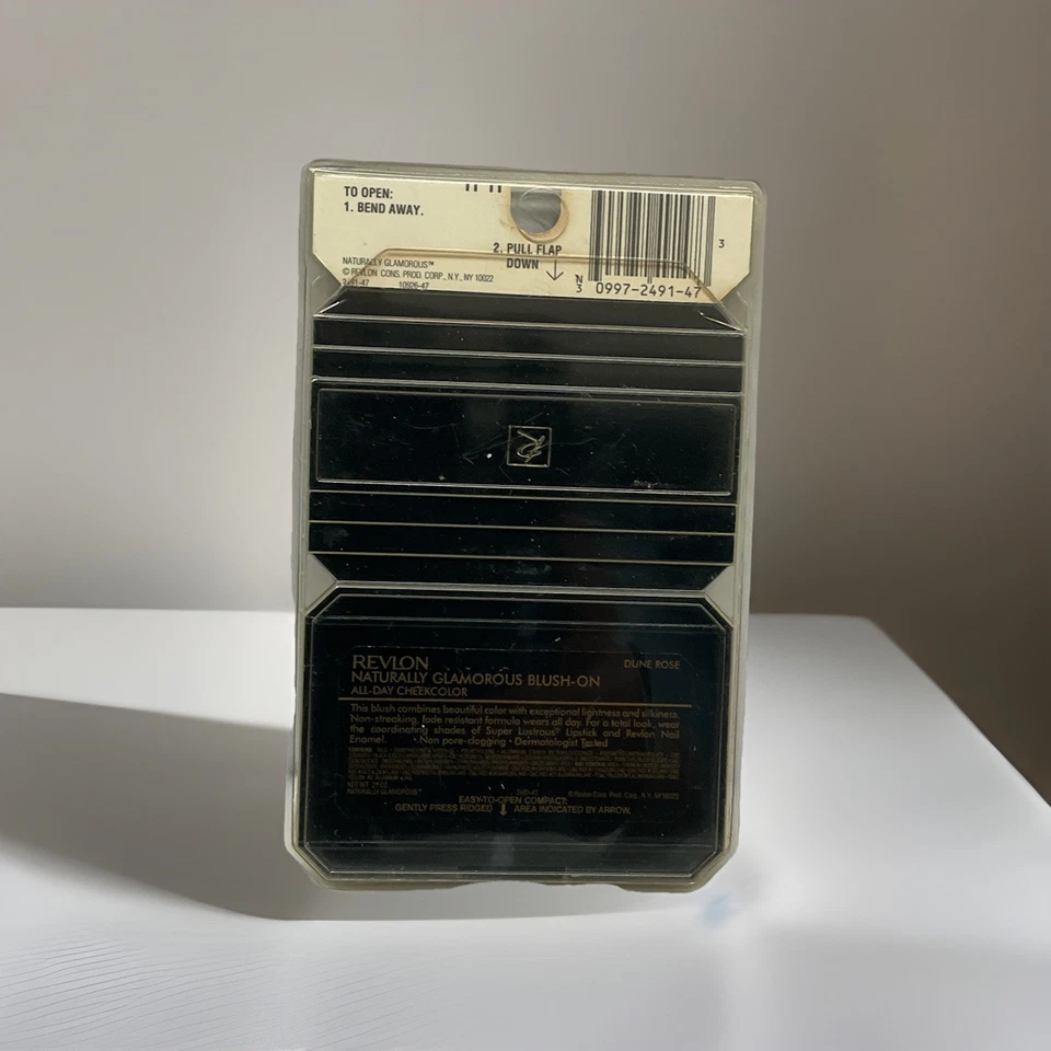 New in Package REVLON NATURALLY GLAMOROUS BLUSH-ON - Dune Rose  **RARE! - Image 2 of 3