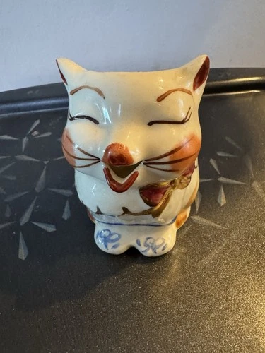 Impeccable Shawnee Puss and Boots Kitty Cat Creamer Pitcher Pottery 4 1/2 Inch