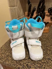 Burton Mini Grom JR Snowboard Boots 8C Excellent condition