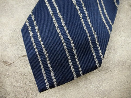 Corbata de seda BROOKS BROTHERS azul marino a rayas blancas precio de venta sugerido por el fabricante $98.50 ~ nueva con etiquetas ee. uu. - Imagen 8 de 8