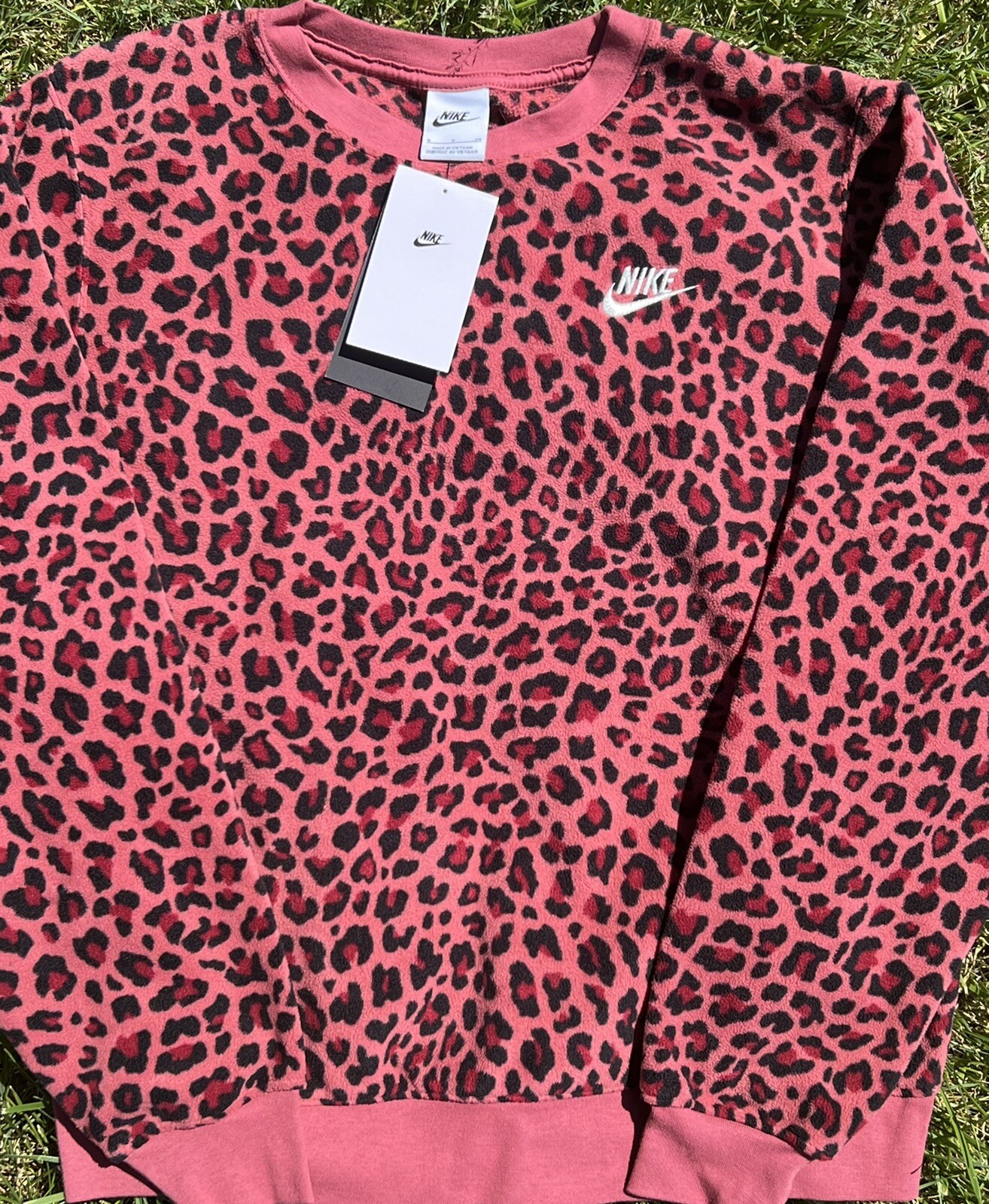 New $65 Size M Cedar Red/Pink Leopard 