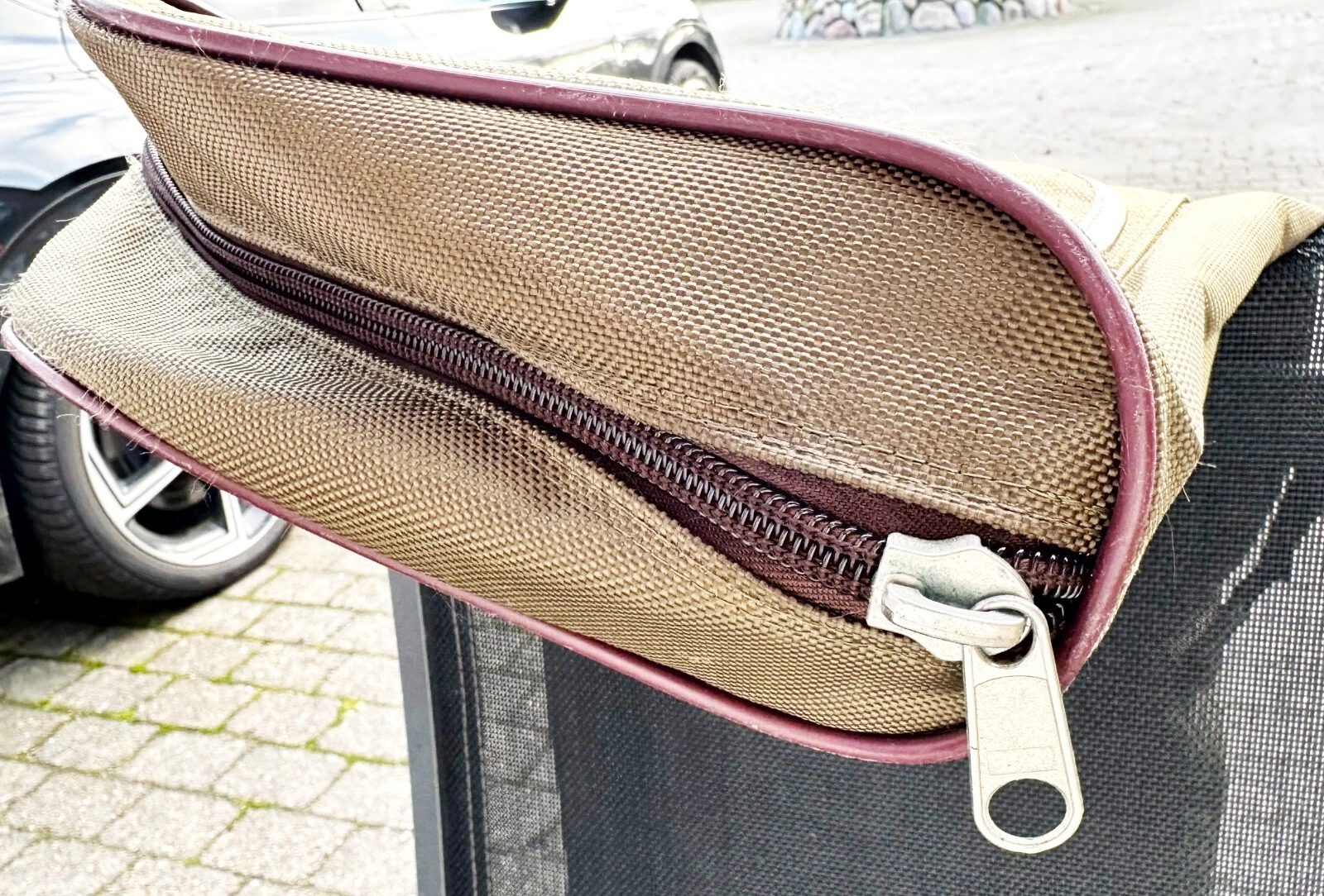 Bild 2 von 3