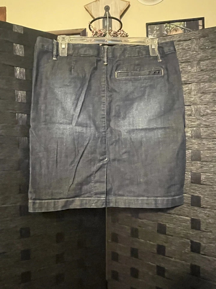 Falda vaquera para mujer de Converse One Star denim oscuro talla 8 Foto 4 de 4