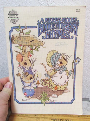 1981 A merry mouse Book of Nursery Rhymes Gloria & Pat Cross stitch patterns - 第 1/7 張圖片