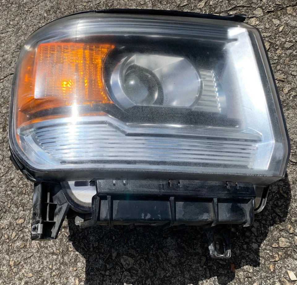 GMC SIERRA 1500 2500HD 3500HD 2014-2019 FARO HALÓGENO LADO DEL PASAJERO DERECHO OEM Foto 3 de 4