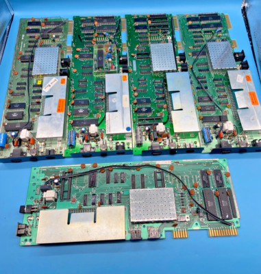 #SE3841# 5 Stück Commodore VIC-20 Rechner Computer *aus 1982* RAR