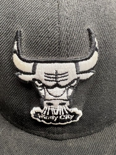Vintage Chicago Bulls NBA Hardwood Classics Windy City New Era Size 7 3/4 Hat - Picture 2 of 8