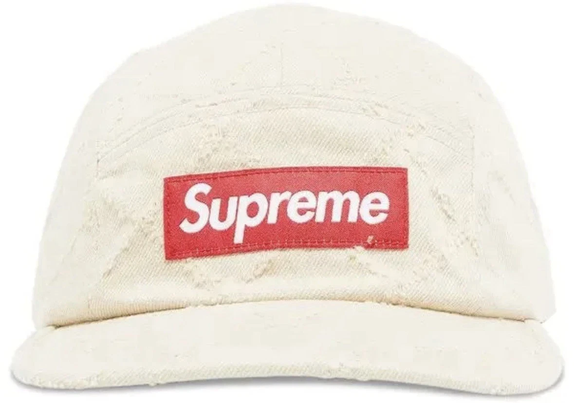 #558   OS   Casquette de camp en denim poinçonnée diamant suprême « beige teint » jean blanc