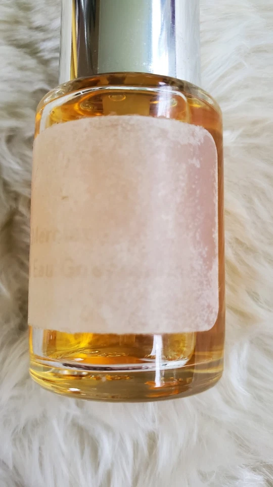 Tarte au Citron Laura Mercier Eau de Toilette 罕见 几乎全新 — 第 3/4 张图片