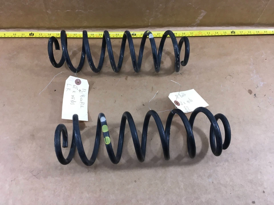 2013 VOLKSWAGEN BEETLE REAR LEFT LH & RIGHT RH COIL SPRING SET PAIR OEM . - Image 3 of 4