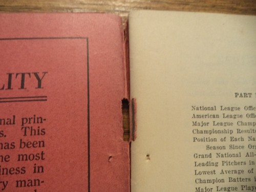 1924 SPALDING OFFIZIELLES KLEINES ROTES BUCH DER BASEBALL-AUFZEICHNUNGEN - Bild 10 von 12