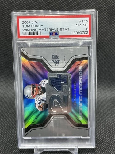2007 UPPER DECK SPX WINNING MATERIALS STAT #WMS-TO2 TOM BRADY PSA 8 Patriots