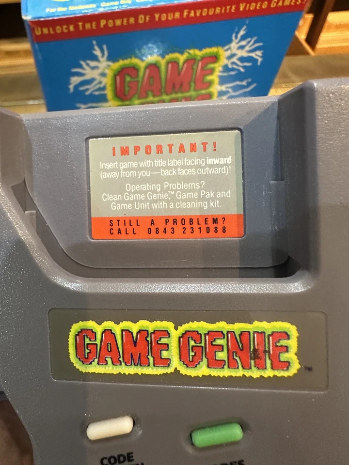 Game Genie Game Portable Enhancer Galoob For Nintendo GameBoy Original Boxed - Image 3 of 4