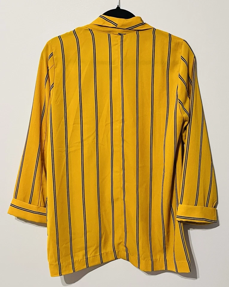 Sienna Sky Striped Yellow Women’s Open Front Lightweight Jacket Size Medium - Image 2 of 4