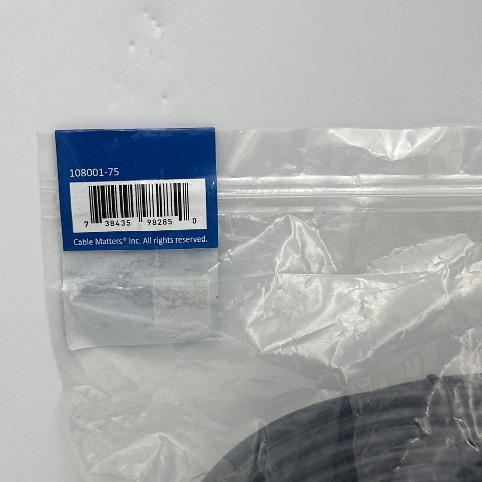 Cable Matters 108001-75 VGA Monitor Cable HD15 Male to HD15 Male - 75ft - Image 3 of 4