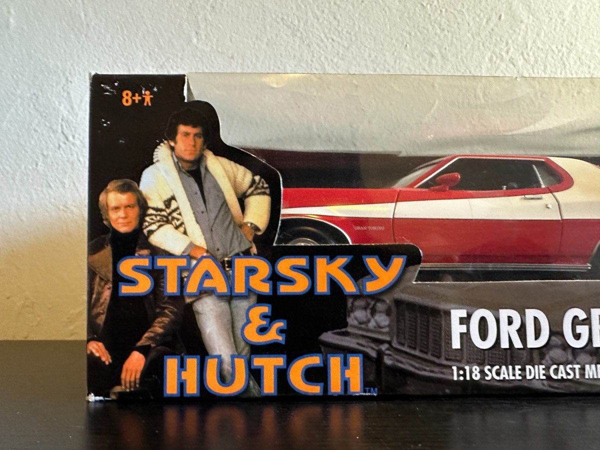 ミニカー 1/18 Starsky and Hutch (TV Series 1975-79) - 1976 Ford Gran Torino Amazon.com: Greenlight 1976 Ford Gran Torino Starsky and