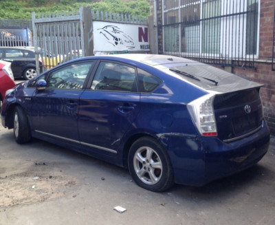 TOYOTA PRIUS T SPIRIT 1.8 BENZIN MOTOR HYBRID AUSSCHLACHTEN ERSATZTEILE GETRIEBE 2011